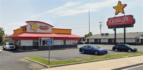 Carls Jr Retail Location Hardees And Carls Jr Are Subsidiaries Of Cke