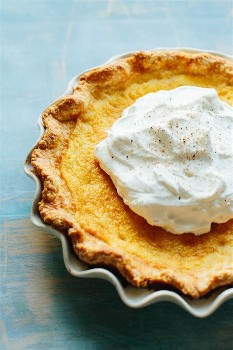 This is wonderful served chilled with real whipped cream. Old Fashioned Custard Pie | Receta