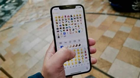 Whatsapp Qué Significa El Emoji Del Monito Tapándose Los Ojos Tn