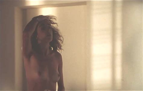 Nude Video Celebs Claudia Gerini Nude Il Gioco 2001 Free Hot Nude