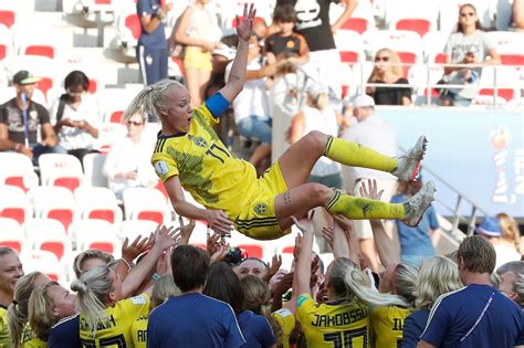 England Vs Sweden Blue And Yellow Hangs On To Win Womens World Cup Bronze The Washington Post