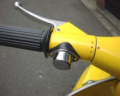 The french gnome et rhône r5 sten, manufactured by the motorbike and aeroplane engine manufacturer gnome et rhône (snecma), came with a forward pistol grip and distinctive wooden stock, although its greatest improvement was a sliding bolt safety, added to secure the bolt in. The gears of Vespa and Lambretta | Motorcycle Amino Amino