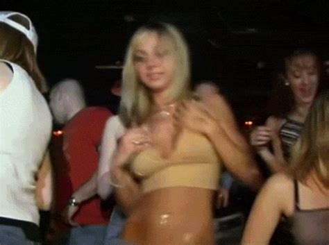 Public Flashing Gifs Photos Xxx Porn Album