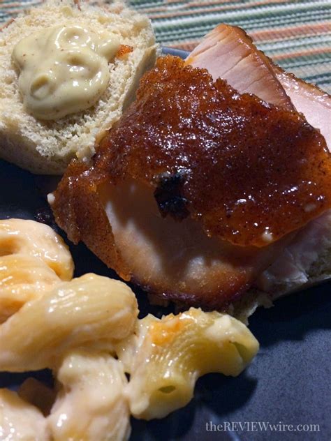 Thanksgiving Made Easy With HoneyBaked Ham