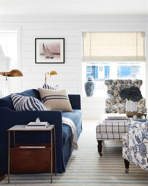 The Modern Nautical House Of Your Beach Home Dreams In 2020 Nautical