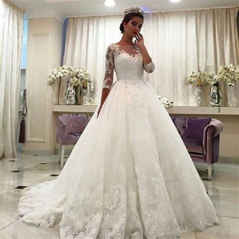 We, women, don't wear long and puffy. Gorgeous Ball Gown Wedding Dresses, Puffy Lace Beaded ...
