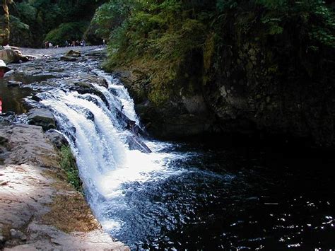 Lower Punch Bowl Falls Hiking In Portland Oregon And Washington