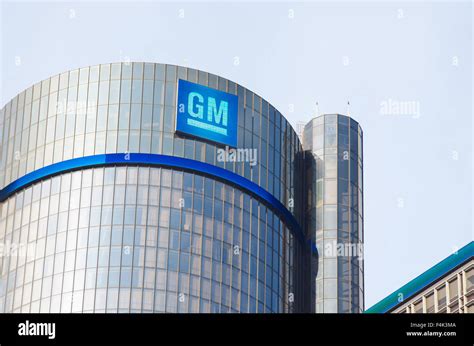 Gm Headquarter Building In Detroit Stock Photo Alamy