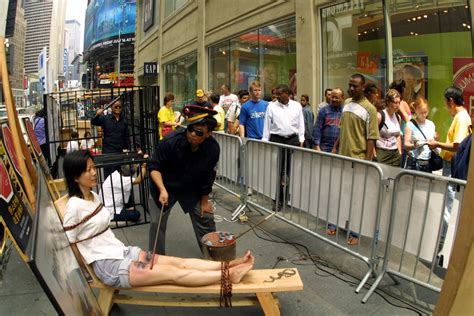 new york falun gong practitioners hold anti torture exhibition on united nations international