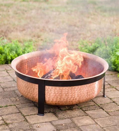 Hammered Copper Fire Pit With Mesh Cover | PlowHearth