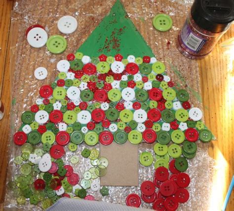 Diy Button Christmas Tree Tips To Deck Your Small Halls For The
