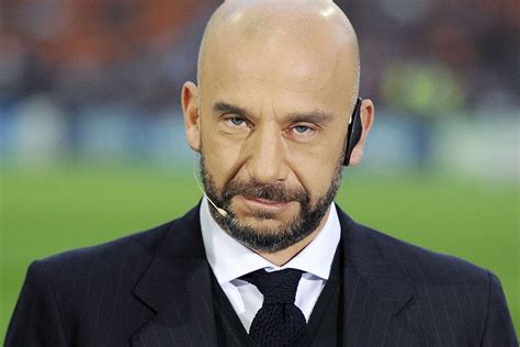 Диспенсер vialli д/листовых полотенец, 200 шт. Chi è Gianluca Vialli: biografia e vita privata del campione