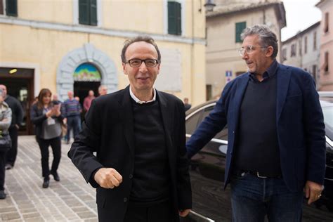 His stories later informed roberto benigni's most famous work, la vita ã¨ bella ( life is beautiful ), which is. Roberto Benigni pronto a tornare in tv: sogno uno ...