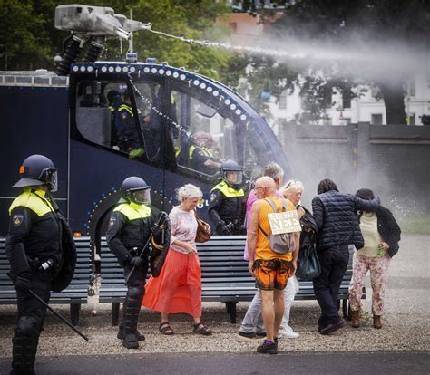Viruswaanzin mag demonstreren op malieveld. Aangekondigde demonstratie van Viruswaanzin op Malieveld ...