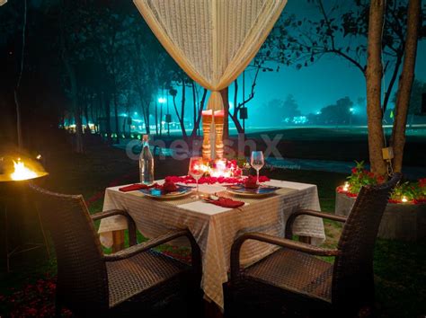Romantic Open Air Cabana Dinner In Gurgaon