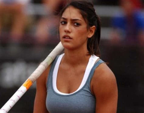 25 Photos Of Pole Vaulter Allison Stokke Page 12 Of 24 Mentertained