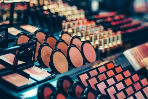 20 Toxic Ingredients To Avoid When Buying Body Care Products And Cosmetics