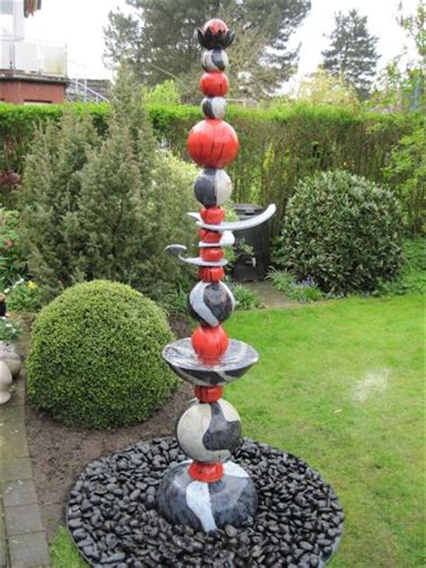 Besondere anschlüsse brauchen sie für den. "Stele / Wassersäule / Brunnen" von Mario Geister, Wohnen ...