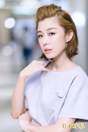 Born 8 october 1982), also known as sitar tan, is a chinese singer and actress. 李維維打破花瓶 從演戲到演員 - 自由娛樂
