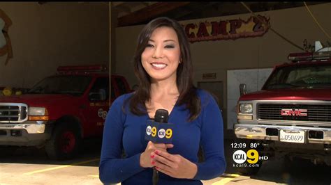 Amber Lee - KCAL/KCBS LA - Page 2 - TvNewsCaps width=