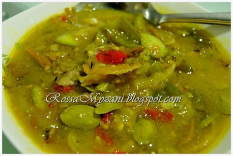 Di negeri pahang, masakan yang di gemari menggunakan tempoyak seperti ikan patin masak tempoyak dan pais. Dari DuniaKu...: Sambal Tempoyak Bilis Petai