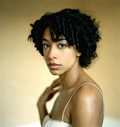 Take your fave short hair photo to your stylist. 1/2 English Caribbean/West Indies | Short natural hair ...