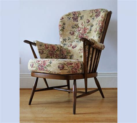 Ercol Windsor Evergreen Easy Chair In Golden Dawn Finish 913 With