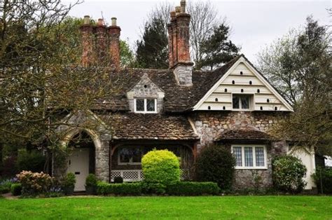 Gorgeous English Cottage Style Houses Decor Tips