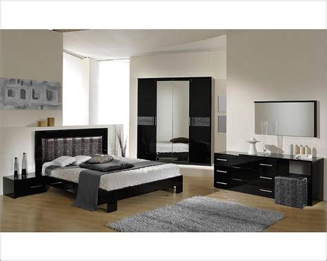 Katy grey modern king storage bedroom. Modern Bedroom Set in Black/ Gray Finish Made in Italy ...
