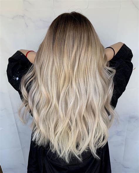 Coolest Blonde Ombre Hair Color Ideas In