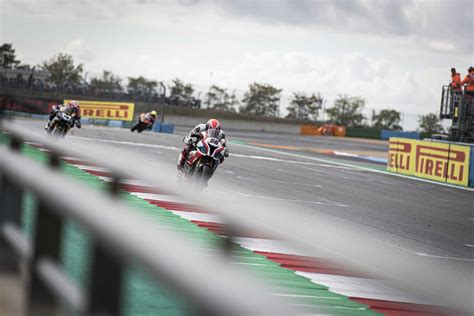 The fra has grown about 55% but the etr has grown around 80%. 28th September 2019. Magny-Cours (FRA). BMW Motorrad Motorsport. FIM Superbike World ...