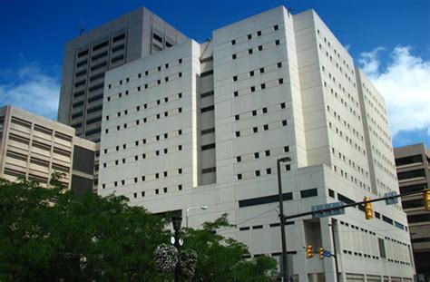 Covid 19 Spreading At Cuyahoga County Jail Now 9 Confirmed Cases Two