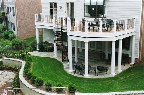 20 Amazing Decks With Spiral Staircase Designs Staircase Outdoor