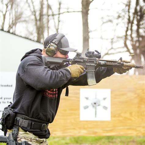 How a Navy SEAL Sets up his AR | THRiL