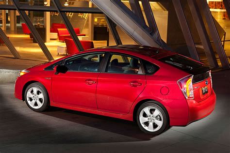 Four classic silver metallic 51/48 city/highway mpg awards: 2014 Toyota Prius Review | Web2Carz