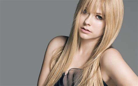 Avril Lavigne Avril Lavigne Wallpaper 37077028 Fanpop