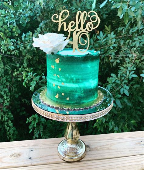 Birthday cake emerald green | Christmas birthday cake, 18th birthday