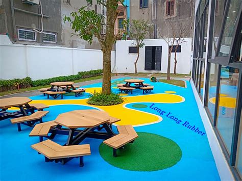 Our outdoor rubber flooring for playgrounds is mainly made into 50x50cm and 1mx1m sizes. The playground rubber tiles suppliers in Vietnam