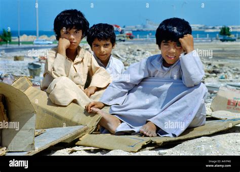 Qatari Boys Hi Res Stock Photography And Images Alamy