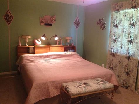 Maybe you would like to learn more about one of these? Rockabilly bedroom | Rockabilly home decor, Retro bedrooms ...