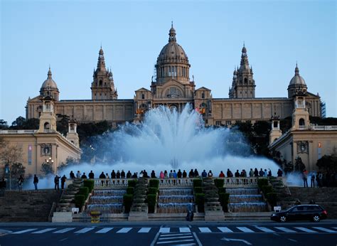 Best time for The Magic Fountain of Montjuïc in Barcelona