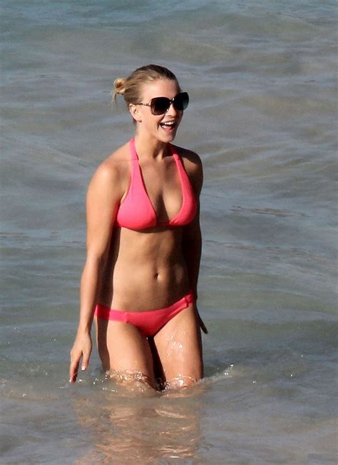 Julianne Hough Flaunts Bikini Body Photoscronicassico Tropicas 17360 Hot Sex Picture