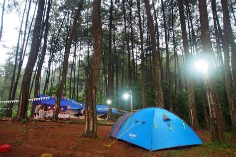 Pilihan Spot Camping Ini Lebih Seru Gunung Sama Pantai Mah Sudah Biasa