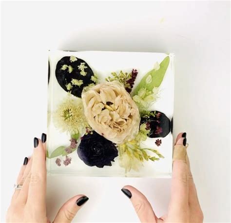 You will need only to hydrate your flowers for a few hours. Learn how to preserve your own wedding flowers! Don't let ...