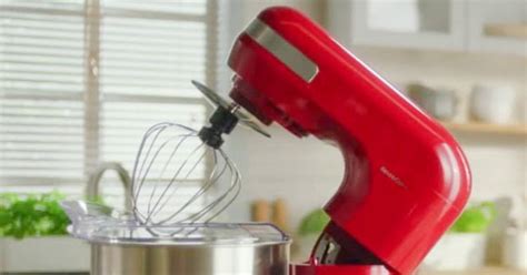 Le robot -pâtissier Silvercrest de nouveau chez Lidl pour moins de 50