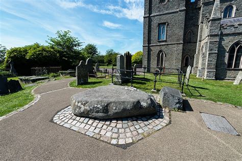 St Patrick‘s Grave In Downpatrick Irland Highlights