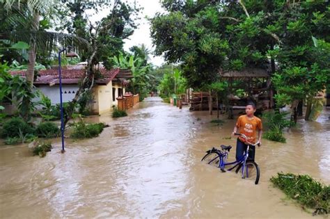 Mengatasi Bencana Banjir Dengan Strategi Mitigasi Antara News