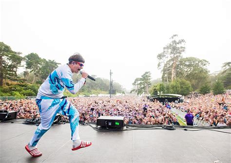 We said our farewells to the legend that is oliver tree at the majestic theatre last night. Oliver Tree Wallpapers - Wallpaper Cave
