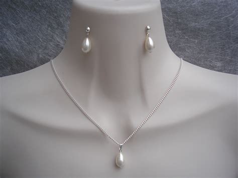 Classic Style Teardrop Pearl Necklace Stud Drop Earrings Set Etsy