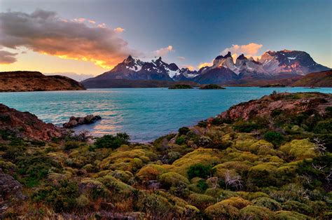 A virtual guide to the country that occupies a long coastal strip between the andes. Chile - Virtuoso